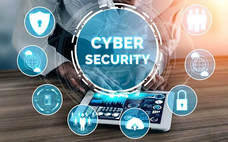 متخصص امنیت سایبری