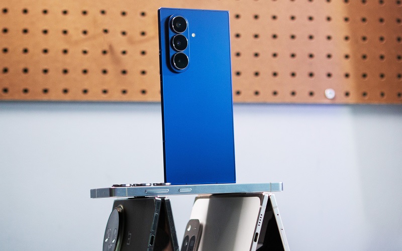 آیا گوشیهای تاشو ارزش خرید دارند؟ بررسی تخصصی و بیطرفانه 2 آیا گوشیهای تاشو ارزش خرید دارند